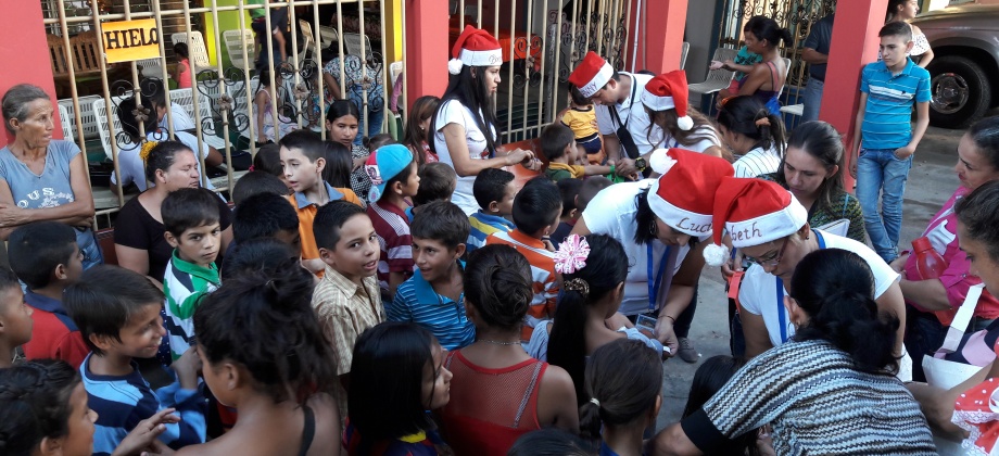 Consulado de Colombia en Barinas realizó un circuito navideño en las poblaciones donde se encuentra comunidad colombiana de escasos recursos del Estado 