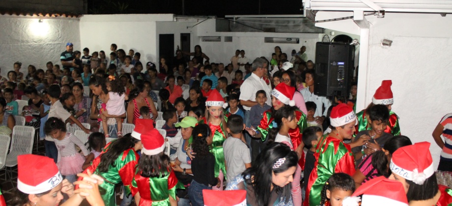 Feliz Navidad Novena de Aguinaldos en el Consulado de Colombia en Barinas